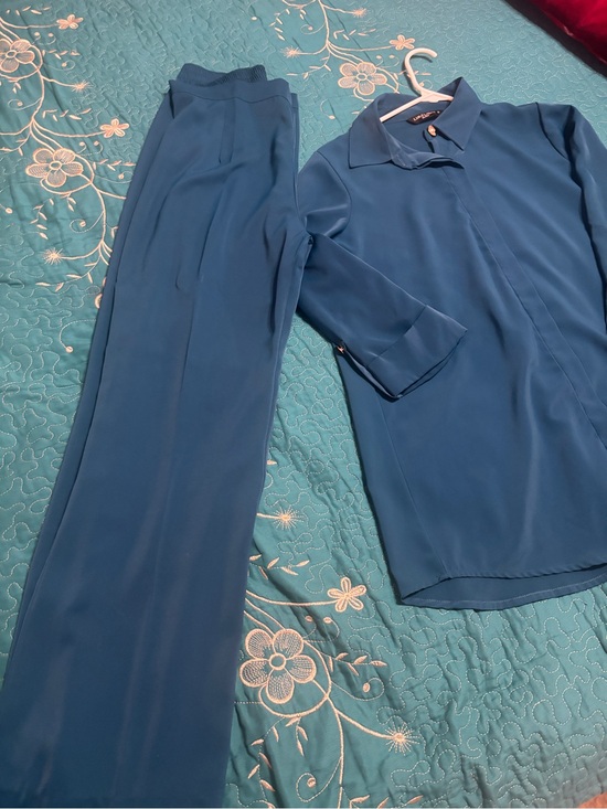 Pants - Women's Teal Wide-Leg Pants & Blouse Set